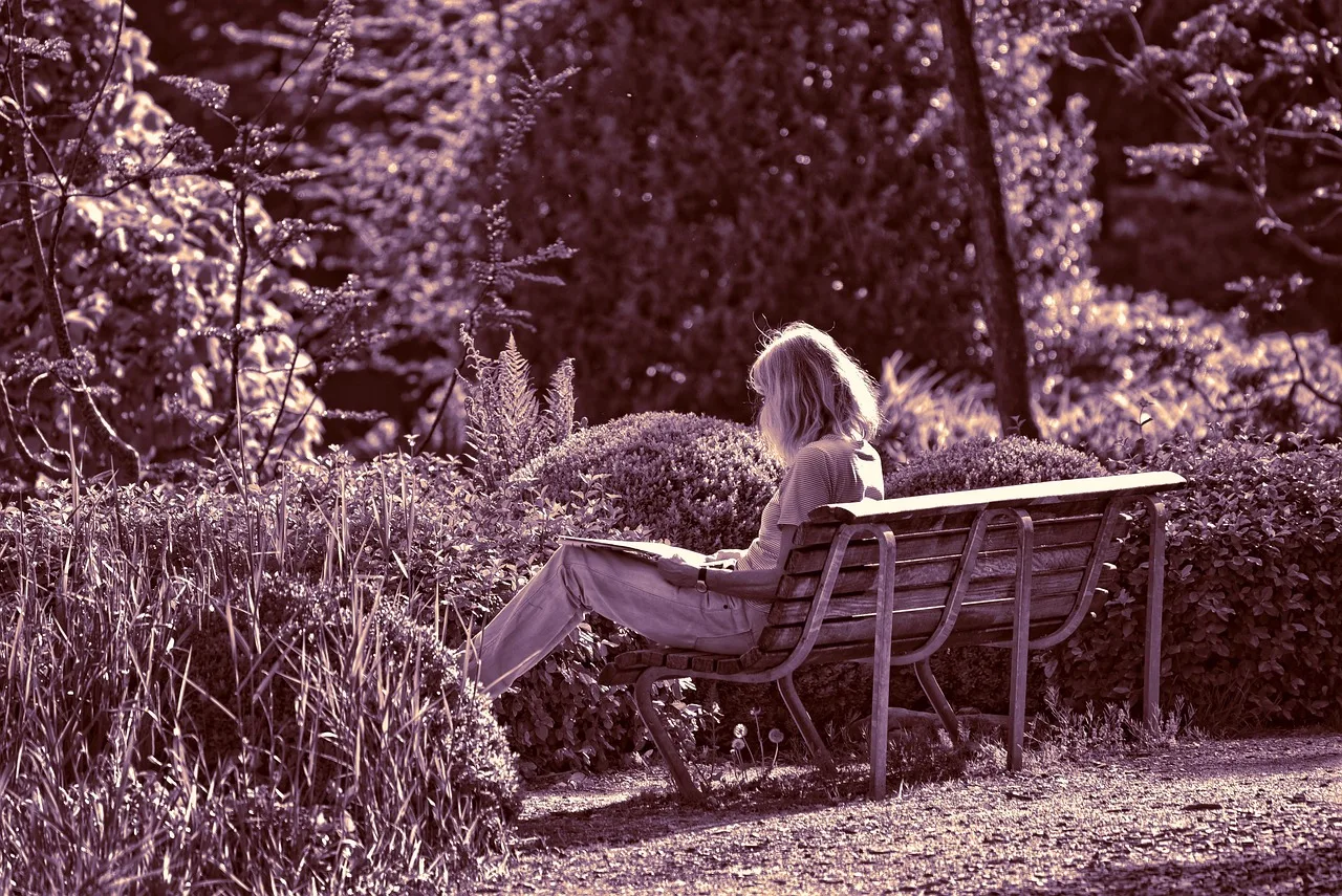 Czytanie w ogrodzie — slow life w praktyce